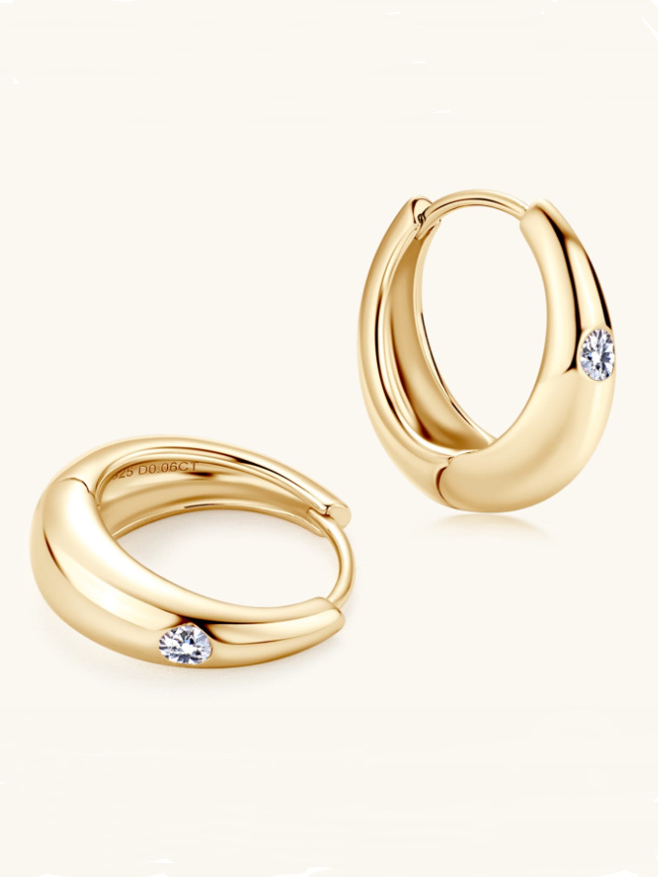 S925 Silver 0.06 Carat Moissanite Retro Earrings European American Style Punk Light Luxury, Gold color